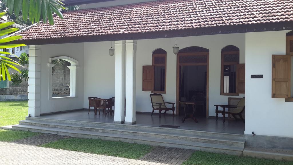 Villa Indrasiriya Аханґама Екстер'єр фото